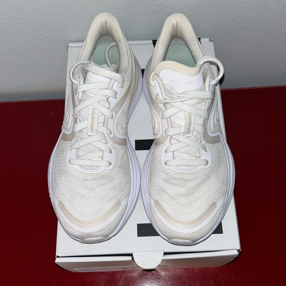 lululemon Blissfeel Run 2- size 6.5 used in box